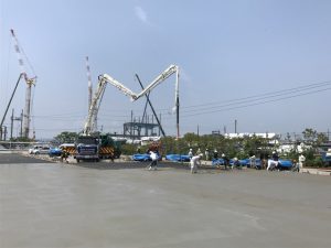 工場メンテナンス　土間