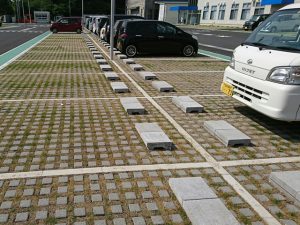 工場メンテナンス　緑化舗装